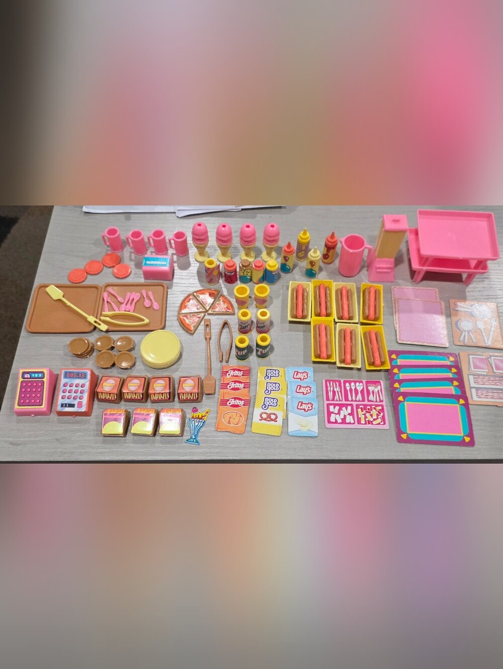 Mattel Toys 1987 California Barbie Hot Dog Stand Food And Drink Pieces.
